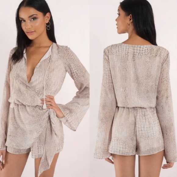 The Jetset Diaries Sobek Snakeskin Print Long Bell Sleeve Romper - Picture 1 of 6